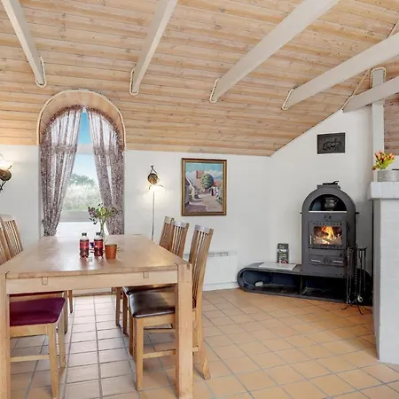 Beautiful Home In Ringkobing With Sauna