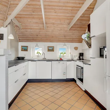 Cozy In Ringkobing With Kitchen Klegod